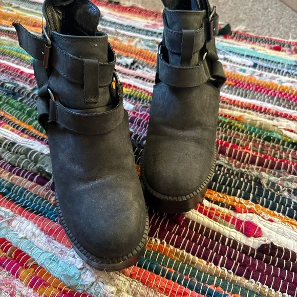 Dolls Kill Black Chunky Heeled Boots - Picture 6 of 6